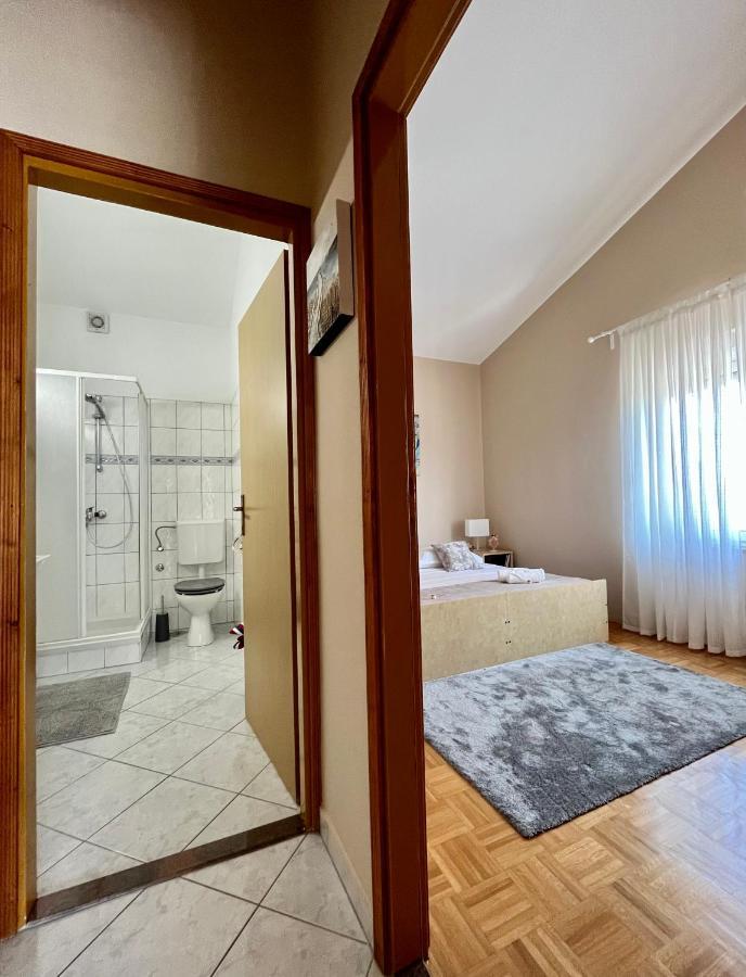 Apartments Tino & Leon Sukošan 외부 사진
